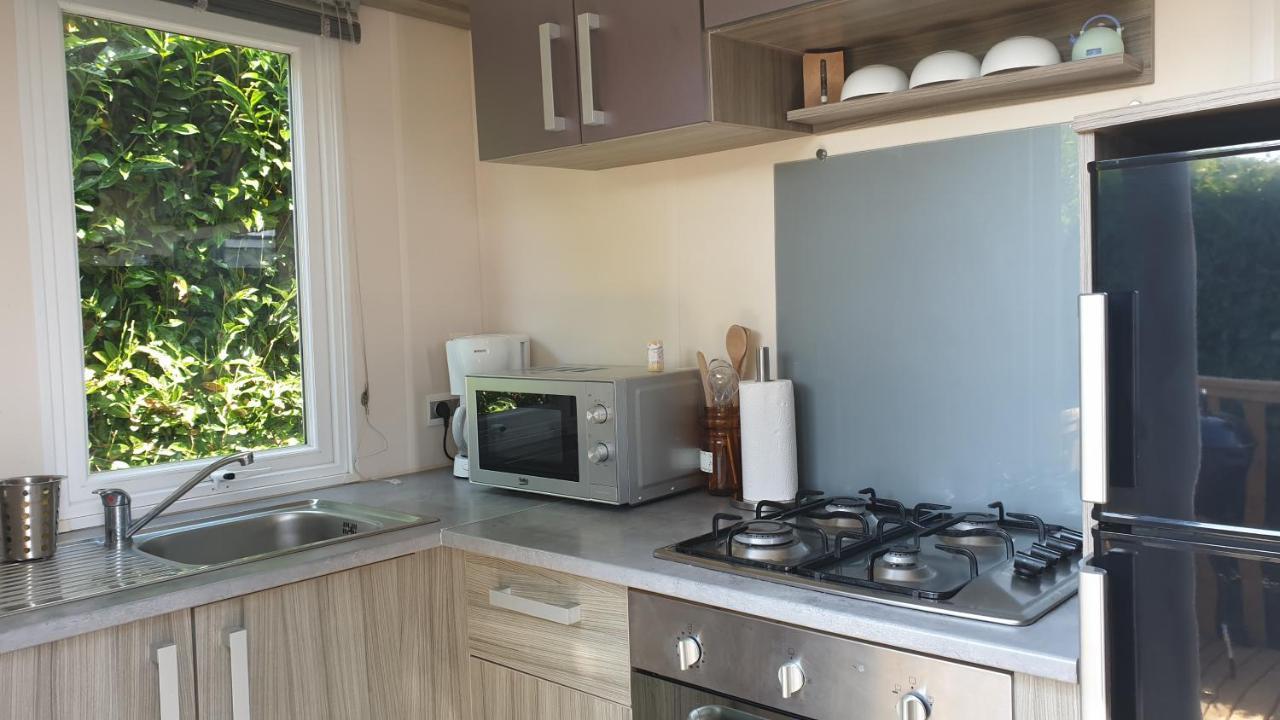 Mobil Home 6-8 Places Parcelle 4 Climatise Biville-sur-Mer Kültér fotó